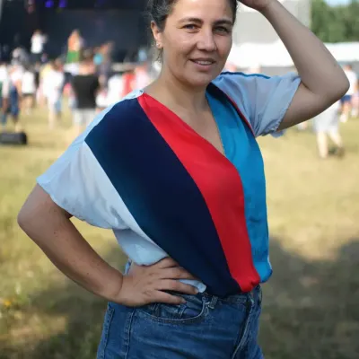 Амина, 42